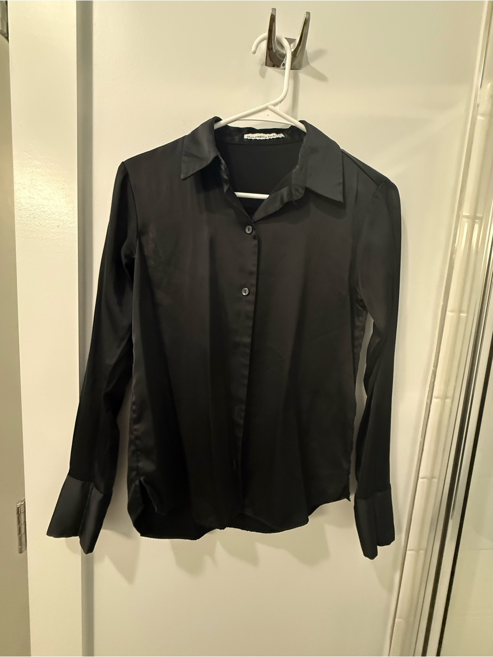 Women’s Black - Classic Button-Down